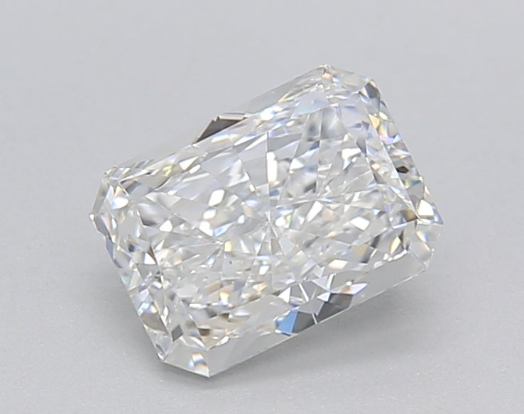 IGI Certified 1.00 ct Radiant Cut Lab-Grown Diamond, VS2 Clarity, F Color - Timeless Elegance