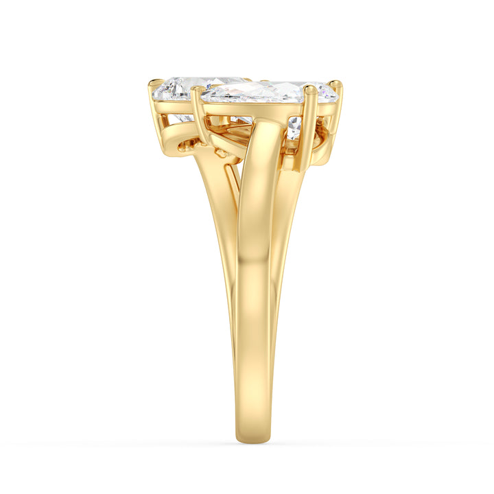 Three-Stone Toi et Moi Lab-Grown Diamond Ring in 18K Yellow Gold, featuring a 1.00ct Heart, 1.00ct Pear, and 1.00ct Emerald-cut EF/VS clarity diamonds in a classic prong setting. The warm yellow gold band enhances the brilliance of the diamonds, creating a timeless and elegant look