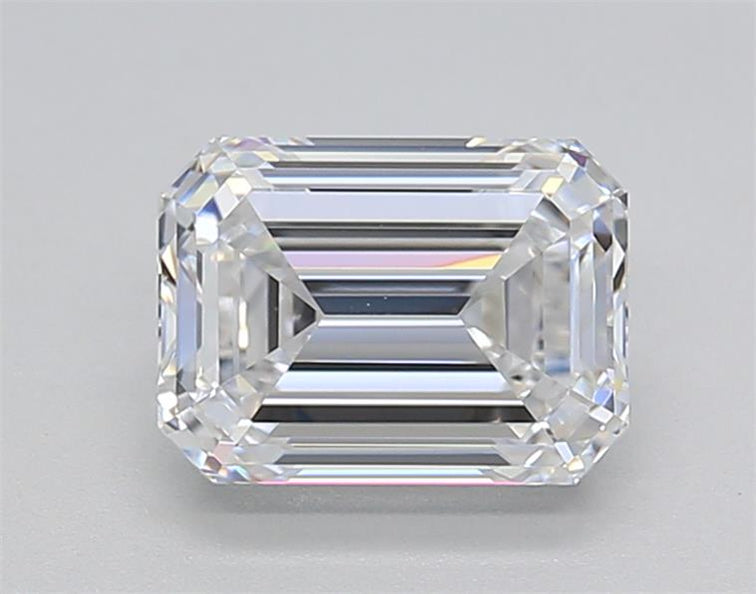Discover Brilliance: IGI Certified 1.50 ct. HPHT Lab-Grown Emerald Cut Diamond - D VVS2
