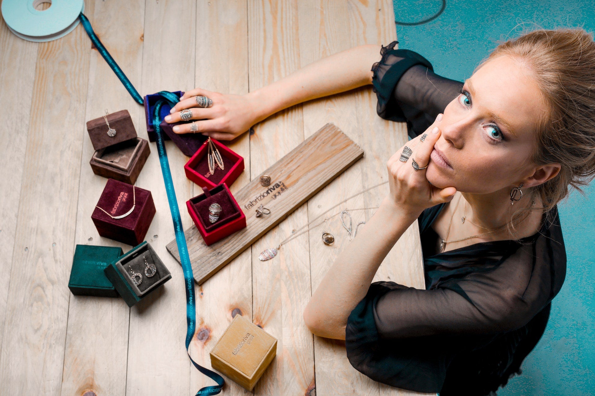 How to start a small jewelry business from home