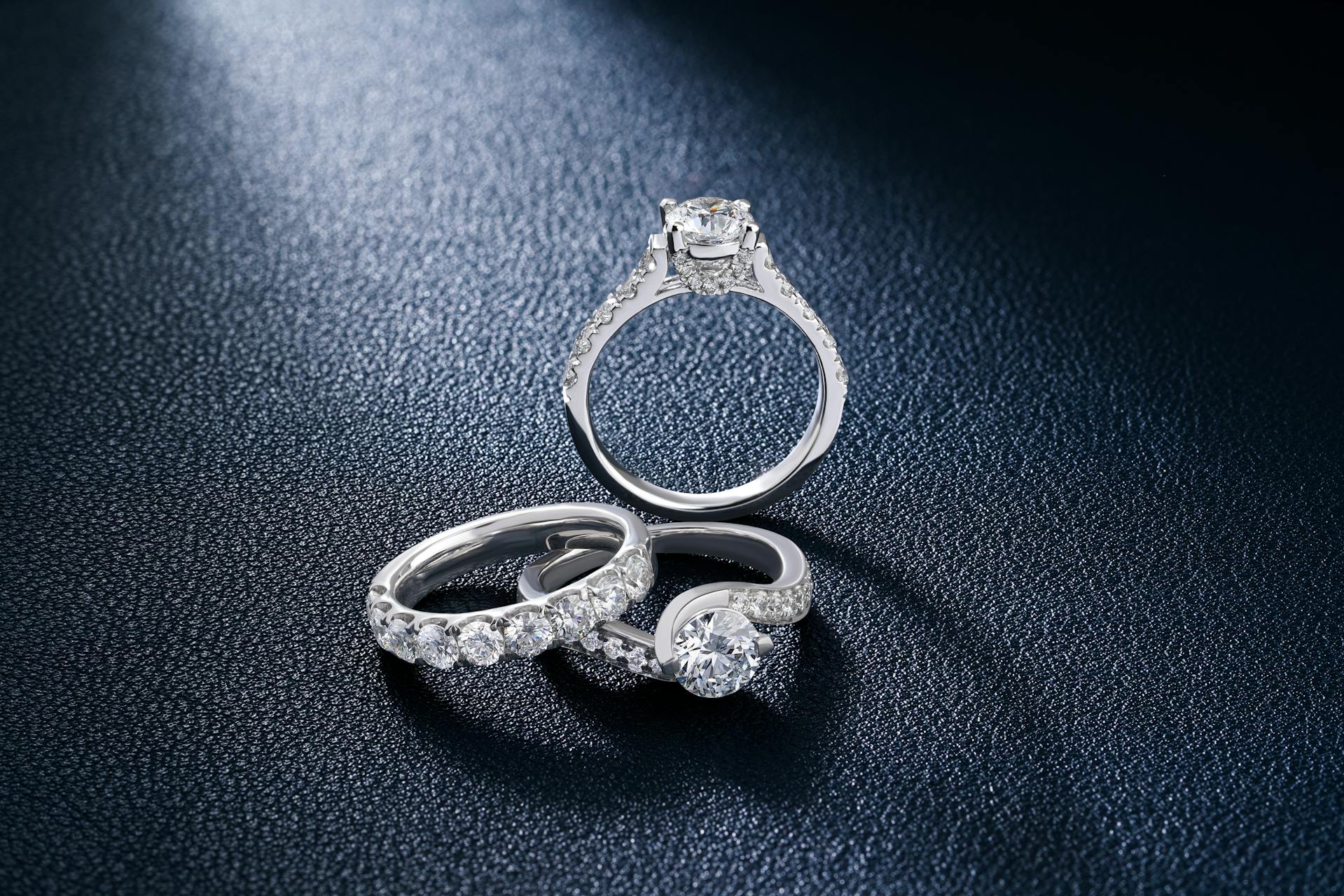 Engagement Rings: The Modern Choice for Love