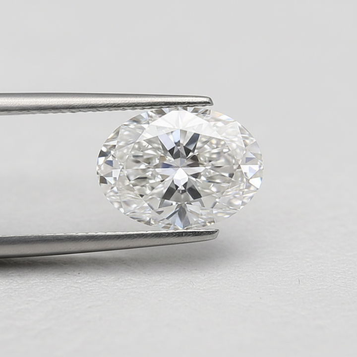 1 Carat Oval Cut E VS1 IGI Certified Lab Grown Diamond