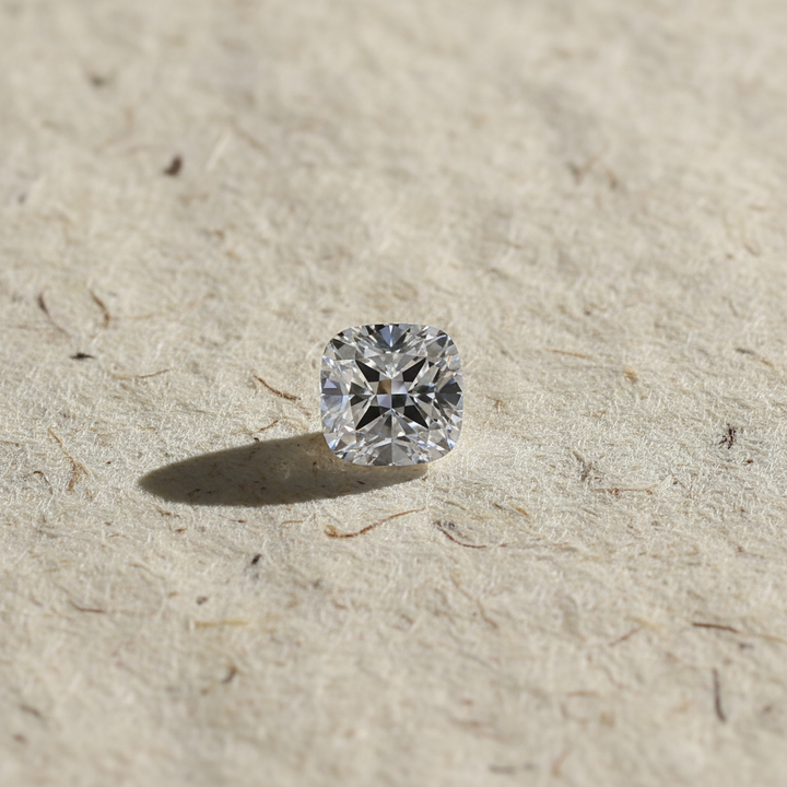 Diamant cultivé en laboratoire taille coussin de 1,00 carat, VS1/D