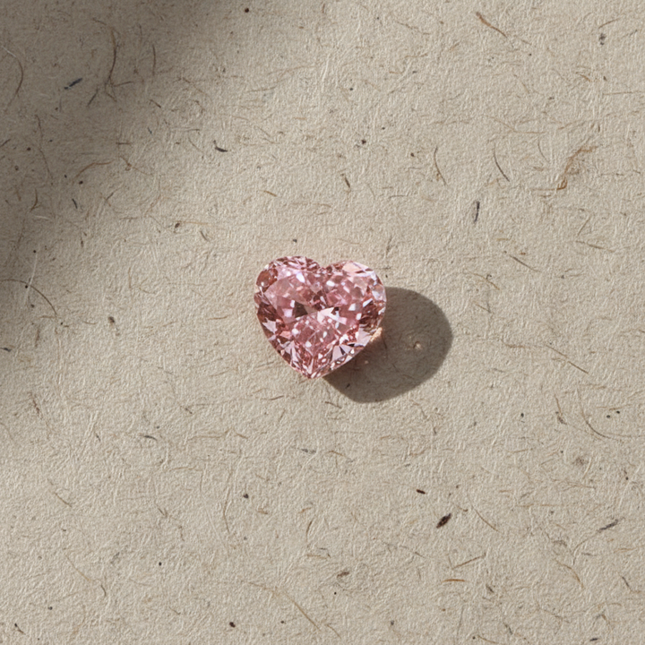 1.05 Carat Heart Cut Lab Grown Diamond VVS2 Fancy Vivid Pink IGI Certified
