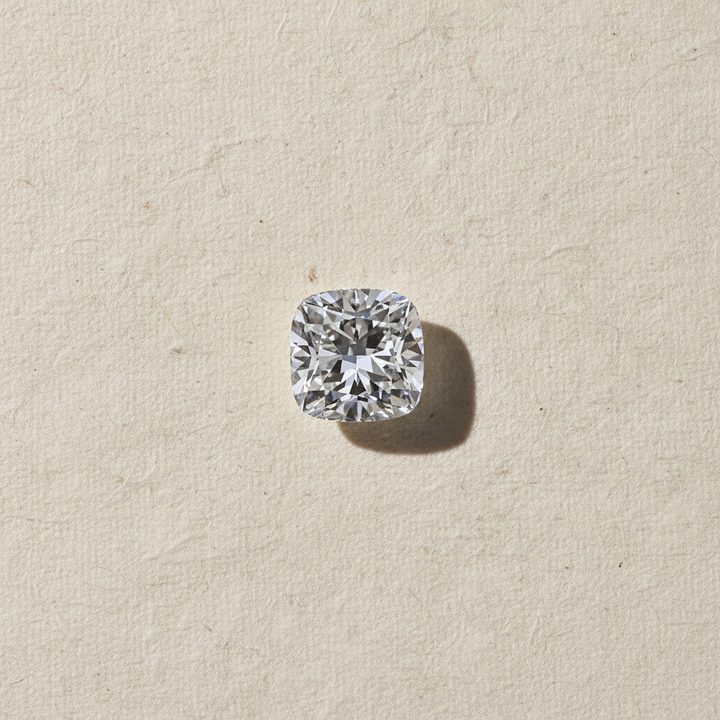 Diamante cultivado en laboratorio de talla cojín de 1,0 quilates, VS2/F