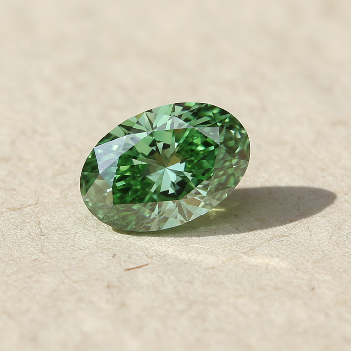 1,39 karaat ovale lab-grown diamant, VS2/fancy levendig groen