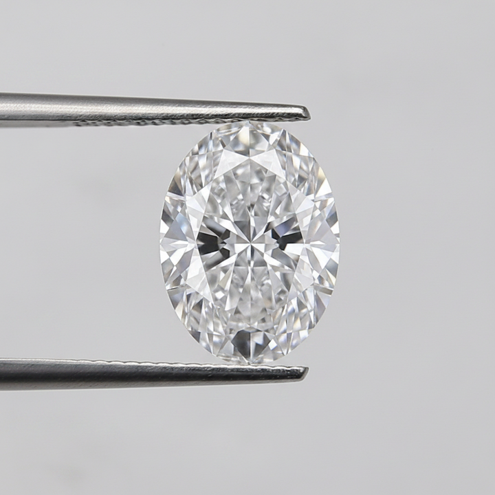 1,50 karaat ovaal geslepen laboratoriumdiamant, VVS2/D