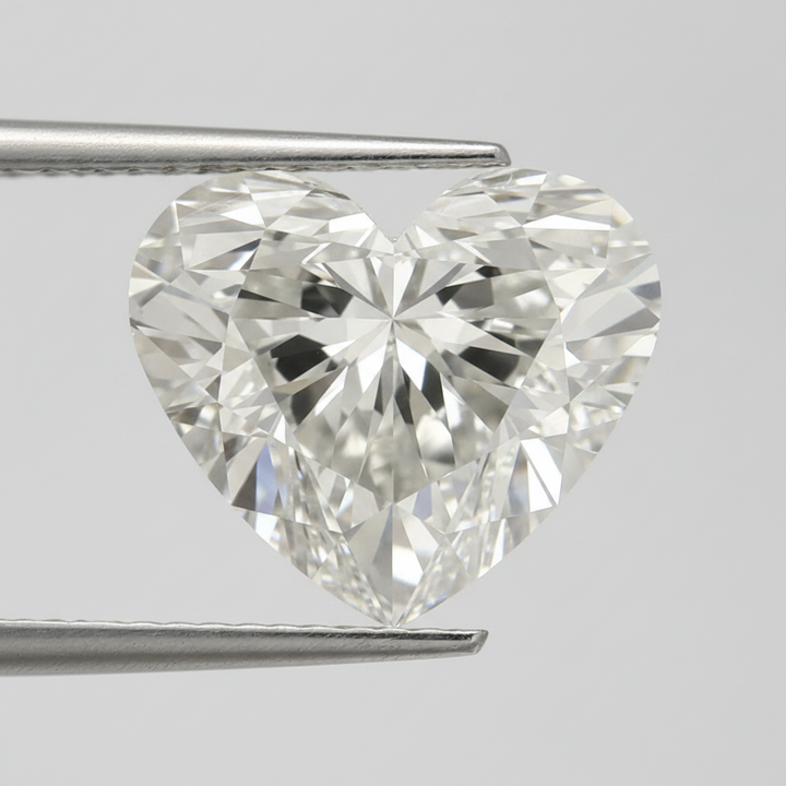 1,56 Karat herzförmiger, im Labor gezüchteter Diamant, VS1/F