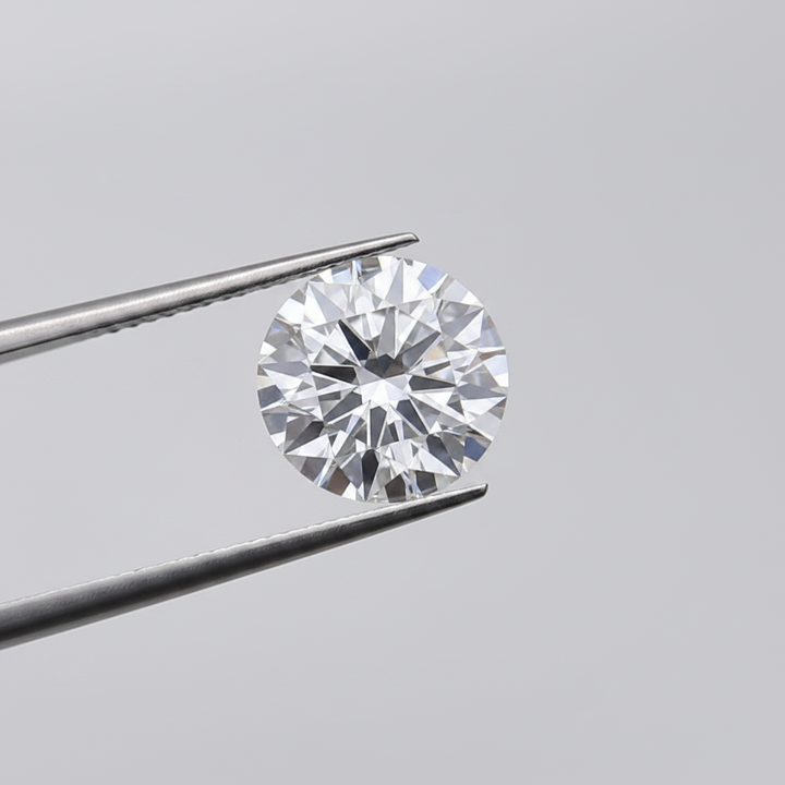 IGI Certified 1.67 Ct E Color VS1 Round HPHT Lab Grown Diamond
