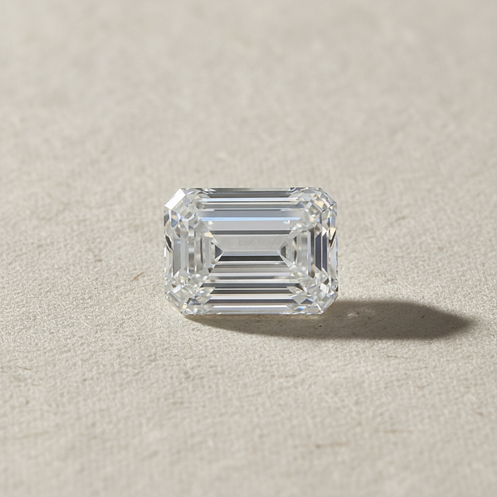 Diamant cultivé en laboratoire taille émeraude de 18,41 carats, VS2/F
