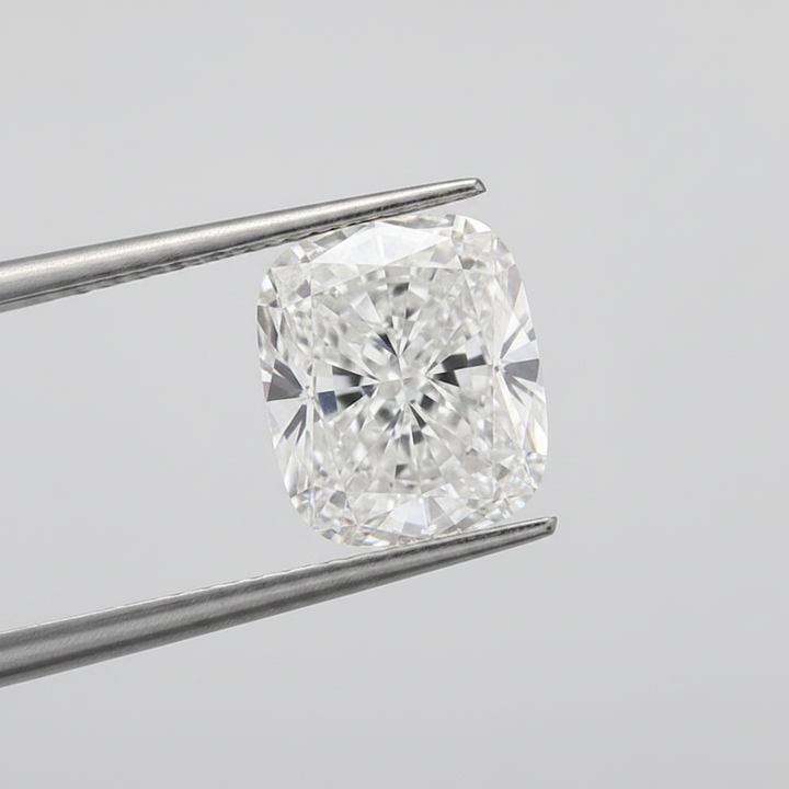 Diamant cultivé en laboratoire taille coussin de 2,00 carats, VS2/D
