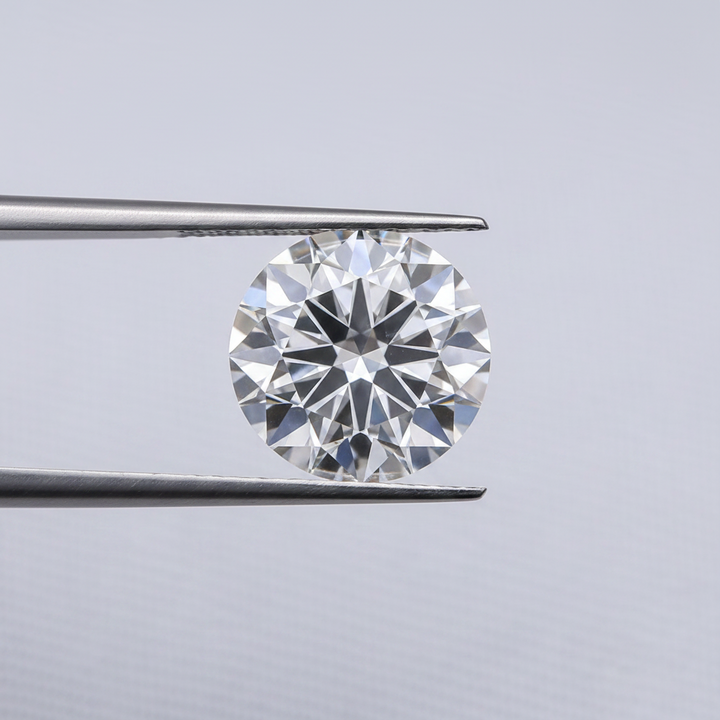 IGI Certified 2.00 Ct D Color VVS1 Round CVD Diamond with 8.12mm Diameter