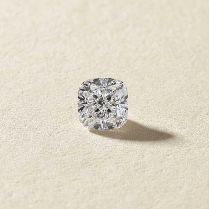 Diamant cultivé en laboratoire taille coussin de 2,01 carats, VS1/F