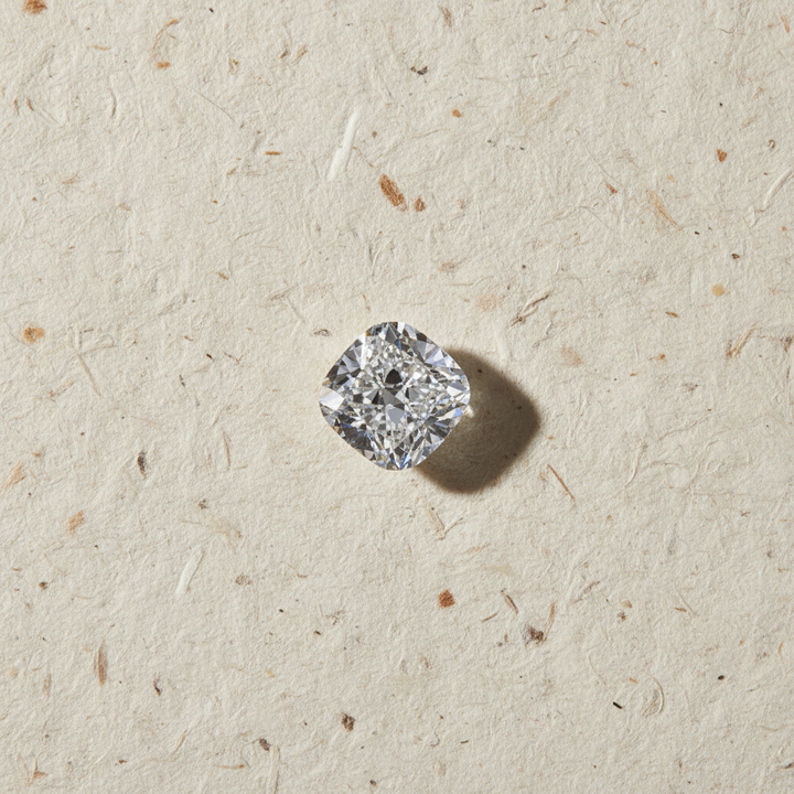 Diamant cultivé en laboratoire taille coussin de 2,01 carats, VS2/D