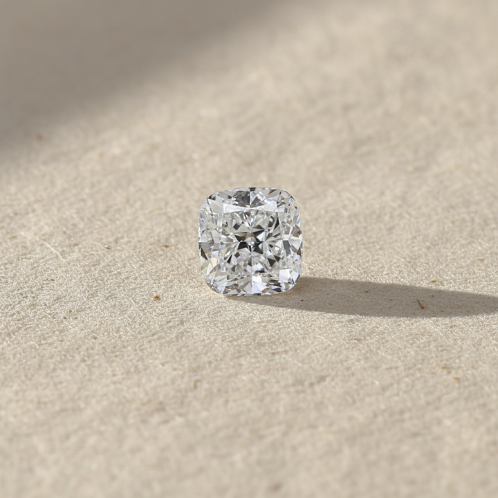 Diamant cultivé en laboratoire taille coussin de 2,01 carats, VVS2/D