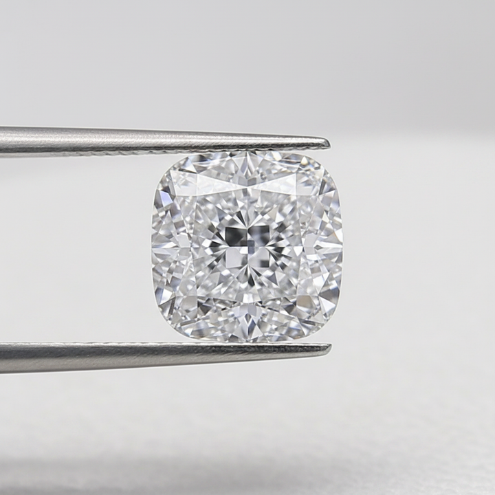 Diamant cultivé en laboratoire taille coussin de 2,01 carats, VVS2/E
