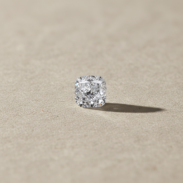 Diamant cultivé en laboratoire taille coussin de 2,01 carats, VVS2/E