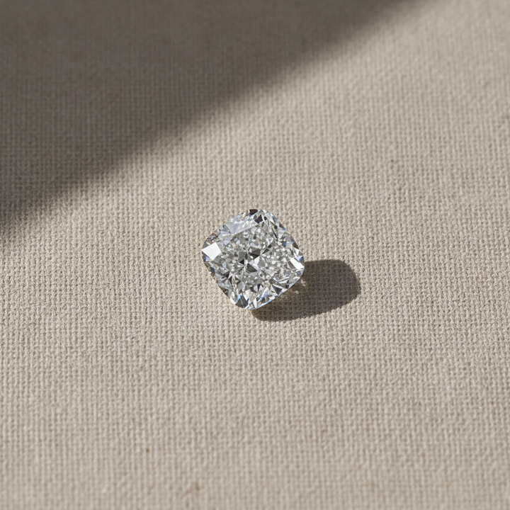 Diamant cultivé en laboratoire taille coussin de 2,02 carats, VS2/F