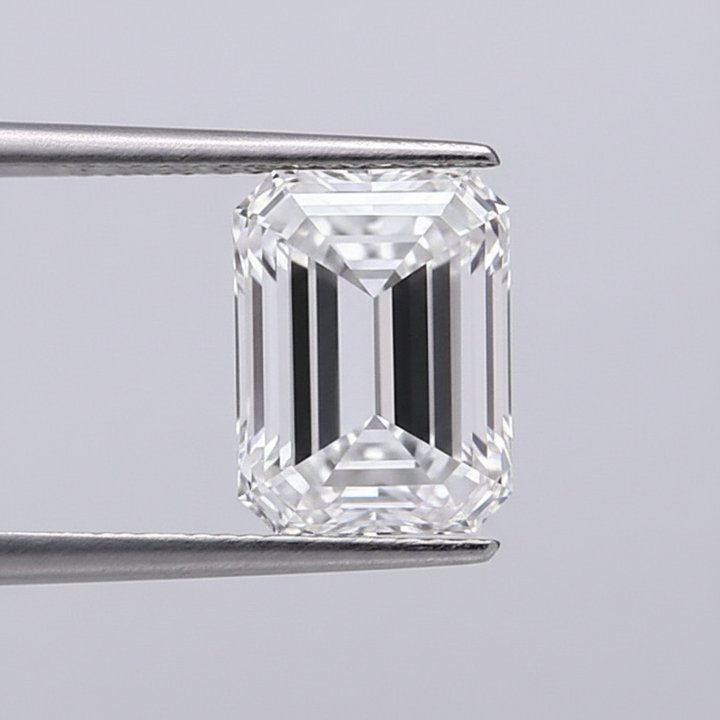 Diamant cultivé en laboratoire taille émeraude de 2,02 carats, VVS1/D