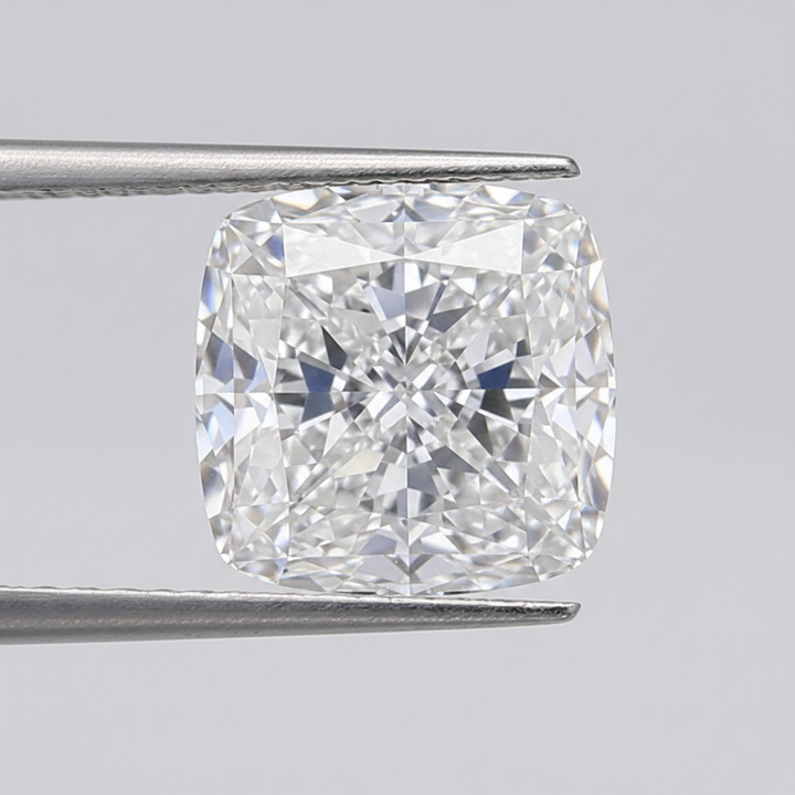 Diamant cultivé en laboratoire taille coussin de 2,03 carats, VS2/F
