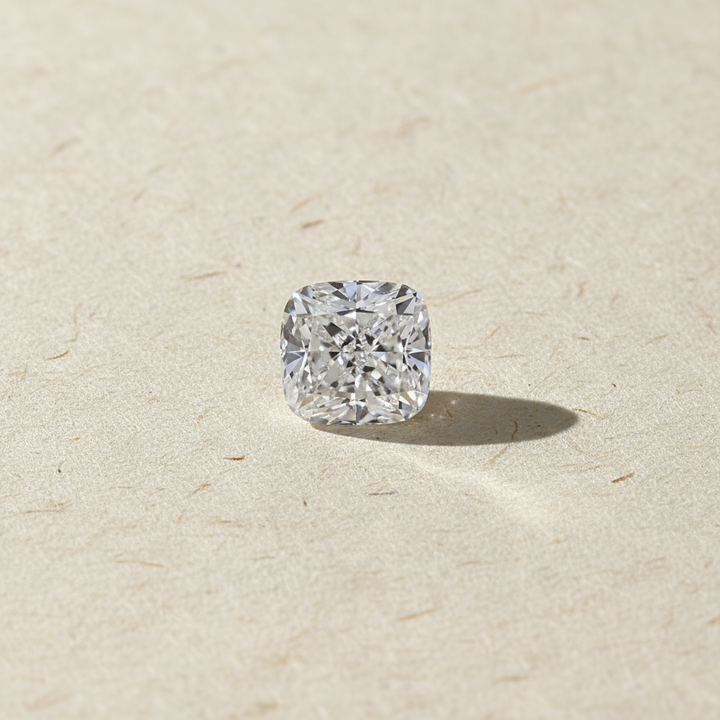 Diamant cultivé en laboratoire taille coussin de 2,04 carats, VS1/E