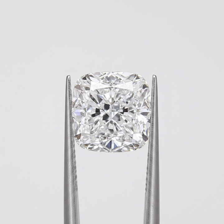 Diamant cultivé en laboratoire taille coussin de 2,04 carats, VVS2/D