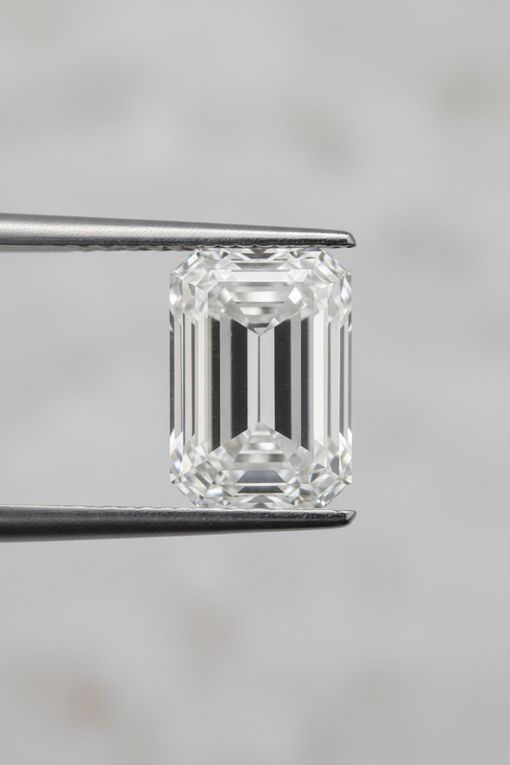 2,06 Karat im Smaragdschliff gezüchteter Diamant, VVS1/D