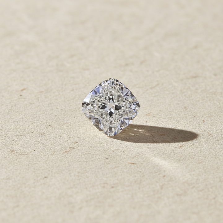 Diamant cultivé en laboratoire taille coussin de 2,07 carats, VS2/E