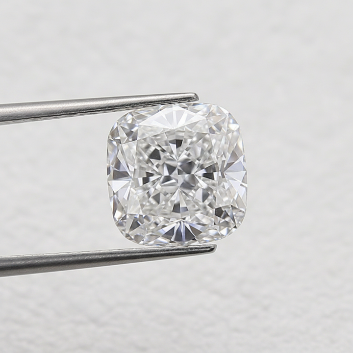 Diamant cultivé en laboratoire taille coussin de 2,09 carats, VS1/E