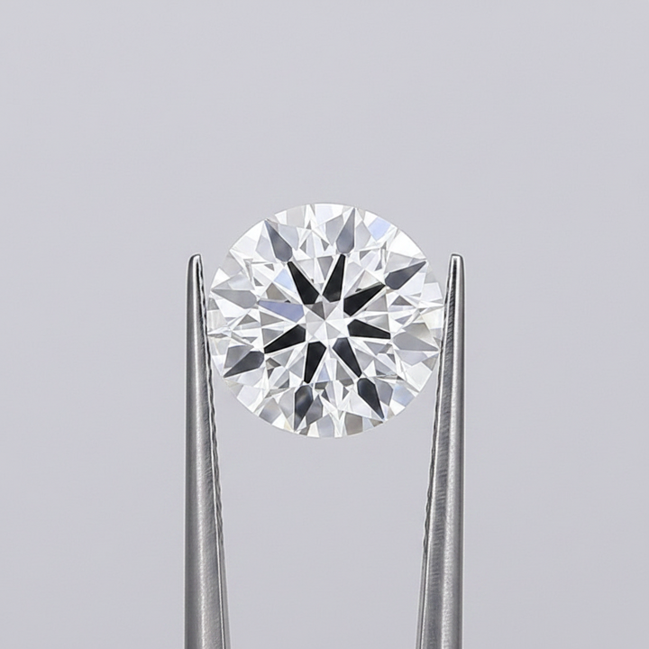 IGI Certified 2.09 Ct D Color VVS1 Round CVD Diamond with 8.28mm Diameter