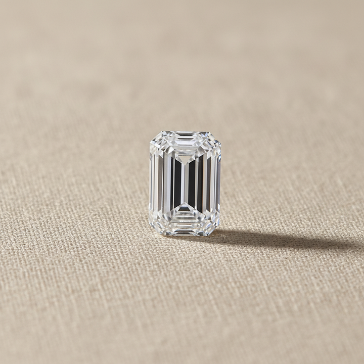 Diamant cultivé en laboratoire taille émeraude de 2,10 carats, VVS1/D