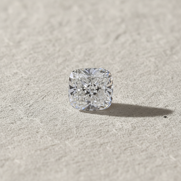 Diamant cultivé en laboratoire taille coussin de 2,35 carats, VS1/E