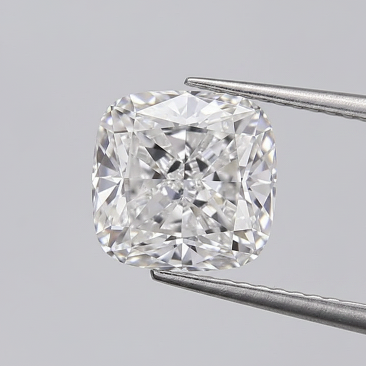 Diamant cultivé en laboratoire taille coussin de 2,35 carats, VS1/E