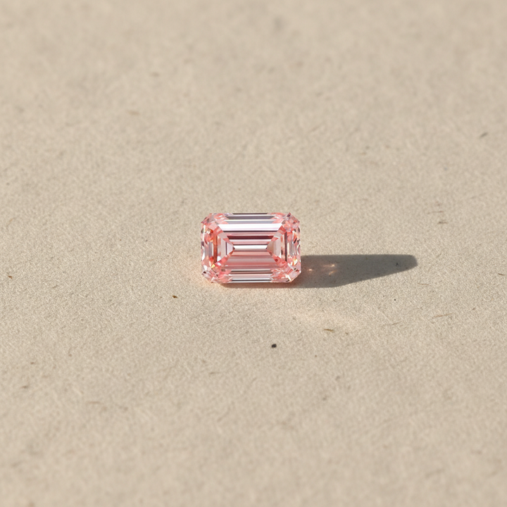 2,57 Karat Lab-Grown-Diamant im Smaragdschliff, VVS2/Fancy Intense Pink