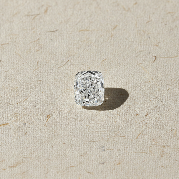 Diamant cultivé en laboratoire taille coussin de 2,60 carats, VS1/E