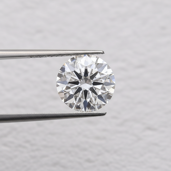 IGI Certified 2.71 Ct F Color VS2 Round CVD Lab Grown Diamond