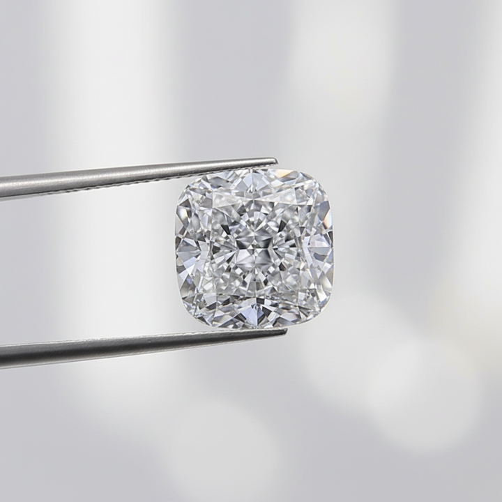 Diamant cultivé en laboratoire taille coussin de 2,89 carats, VVS1/F