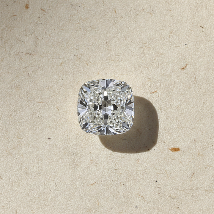 Diamant cultivé en laboratoire taille coussin de 2,95 carats, VS2/G