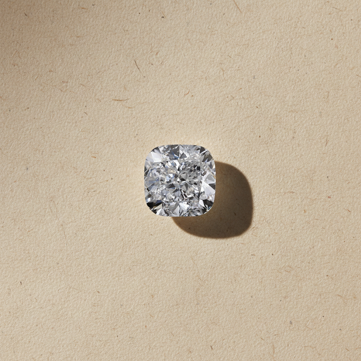 Diamant cultivé en laboratoire taille coussin de 2,95 carats, VS1/E