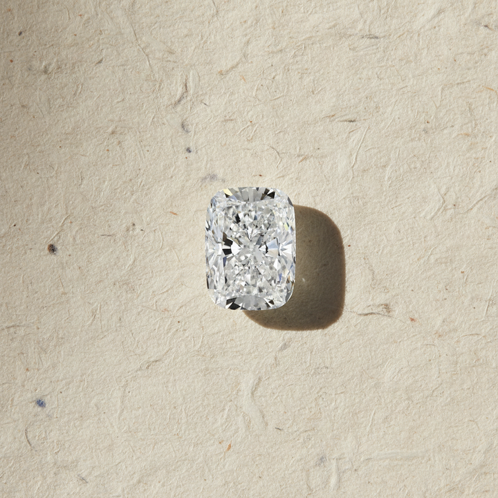 Diamant cultivé en laboratoire taille coussin de 3,00 carats, VS1/D