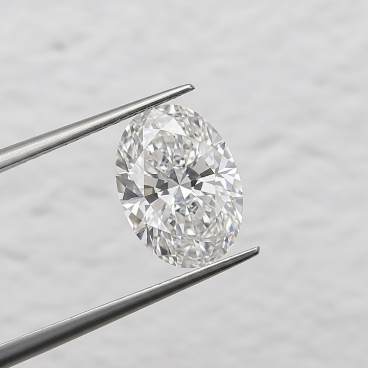 Diamant cultivé en laboratoire de taille ovale de 3,00 carats, VS1/D