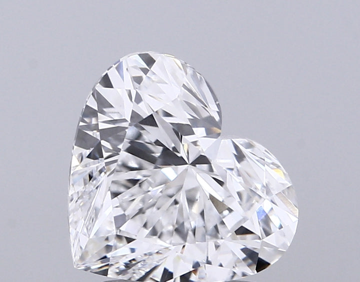 3,01 Karat herzförmiger, im Labor gezüchteter Diamant VS1D