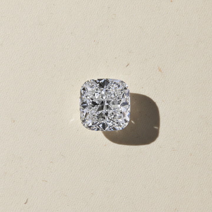 Diamant cultivé en laboratoire taille coussin de 3,02 carats, VVS2/D