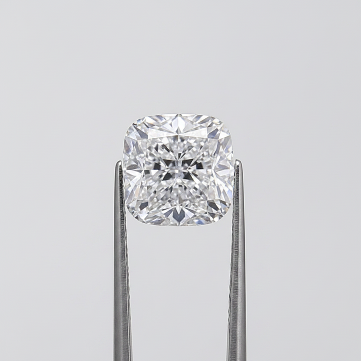 Diamant cultivé en laboratoire taille coussin de 3,02 carats, VVS2/D