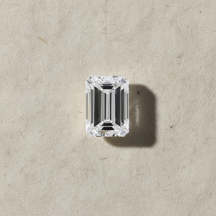 Diamant émeraude cultivé en laboratoire de 3,02 carats, VS2/E