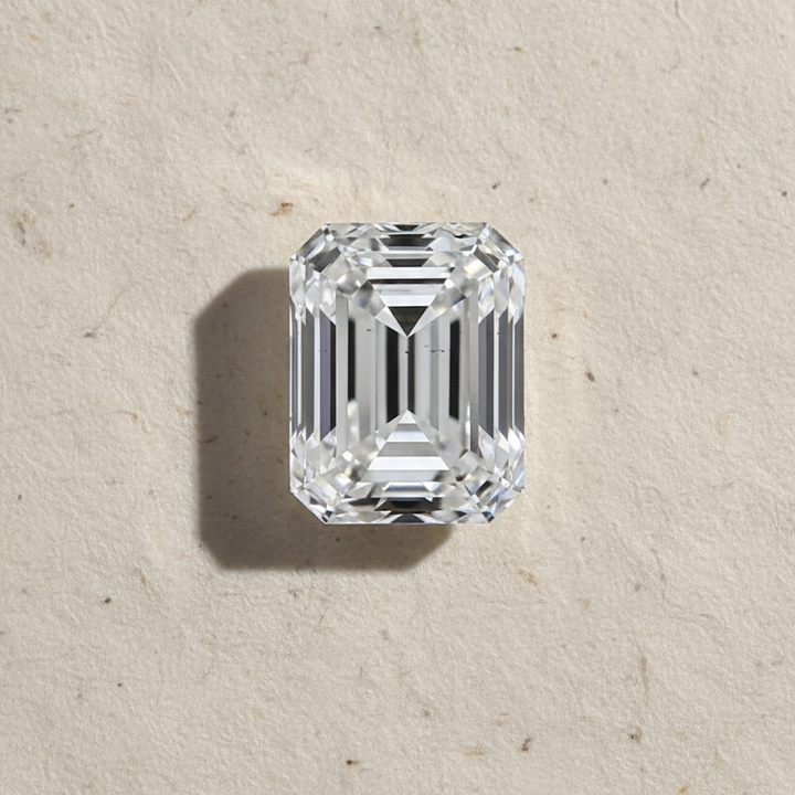 Diamant émeraude cultivé en laboratoire de 3,02 carats, VS2/F