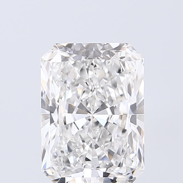 Diamante coltivato in laboratorio con taglio radiante da 3,02 carati VS2 E