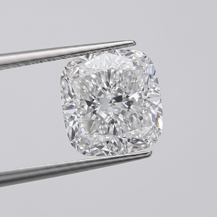 Diamant cultivé en laboratoire taille coussin de 3,05 carats, VVS2/D