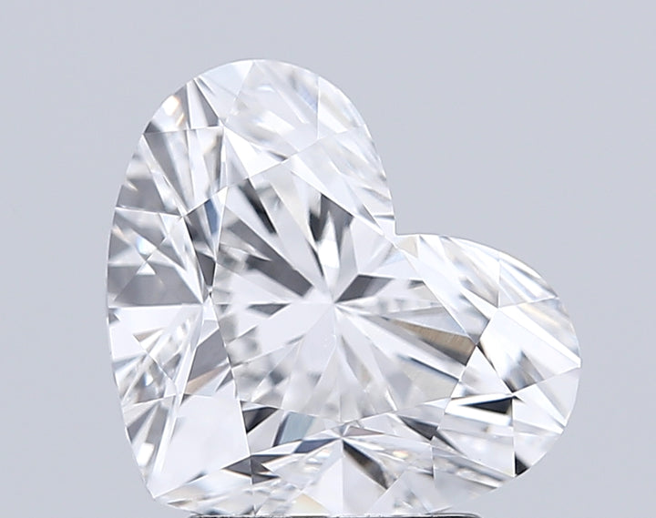 3,05 Karat herzförmiger, im Labor gezüchteter Diamant VS1D