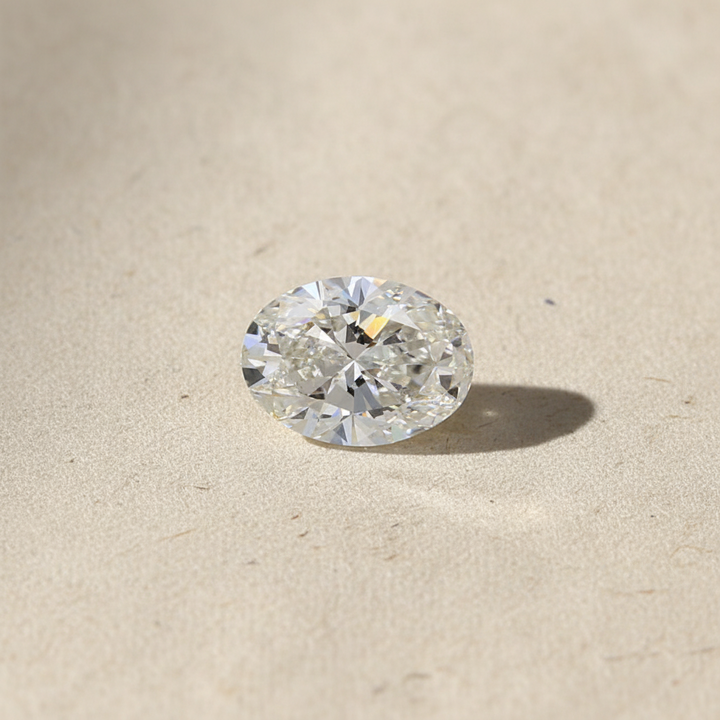 Diamant cultivé en laboratoire de taille ovale de 3,06 carats, VS2/G